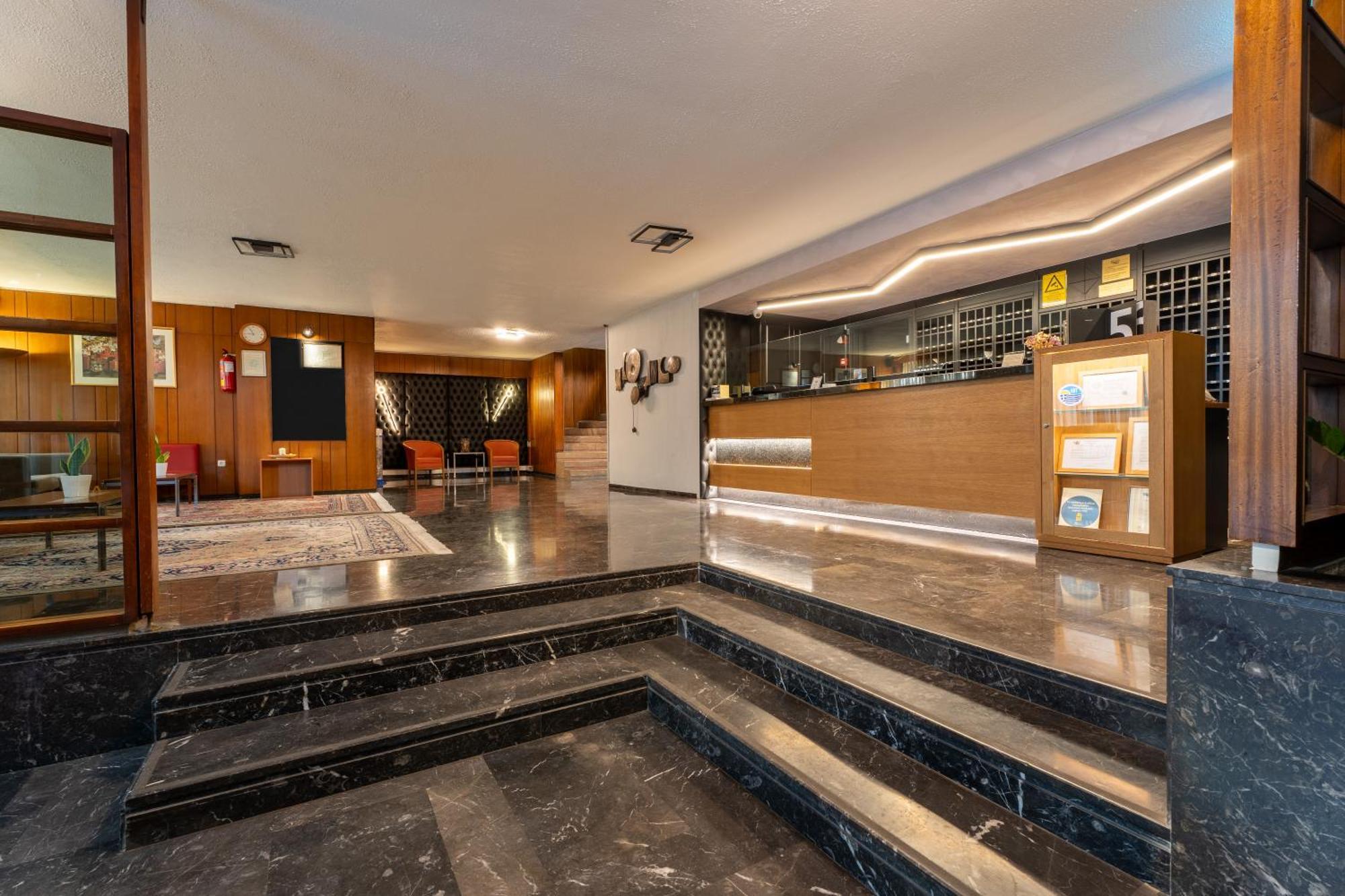 ควีน ออลกา โฮเต็ล Hotel เทสซาโลนิกิ ภายนอก รูปภาพ